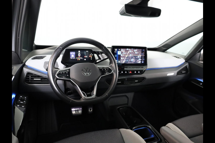 Volkswagen ID.3 First Max 58 kWh Pano.dak| Camera| dodehoek| Navi| LED| verwarmd stuur/vrstoelen