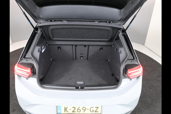 Volkswagen ID.3 First Max 58 kWh Pano.dak| Camera| dodehoek| Navi| LED| verwarmd stuur/vrstoelen
