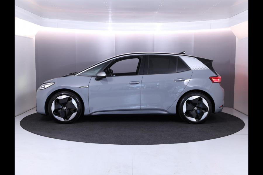Volkswagen ID.3 First Max 58 kWh Pano.dak| Camera| dodehoek| Navi| LED| verwarmd stuur/vrstoelen
