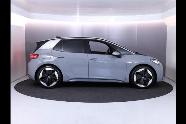 Volkswagen ID.3 First Max 58 kWh Pano.dak| Camera| dodehoek| Navi| LED| verwarmd stuur/vrstoelen