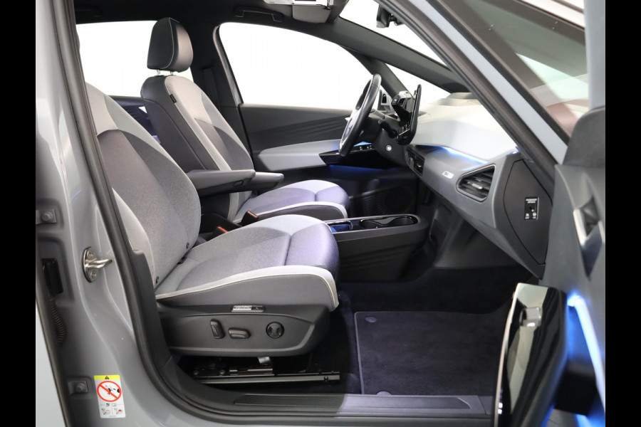 Volkswagen ID.3 First Max 58 kWh Pano.dak| Camera| dodehoek| Navi| LED| verwarmd stuur/vrstoelen