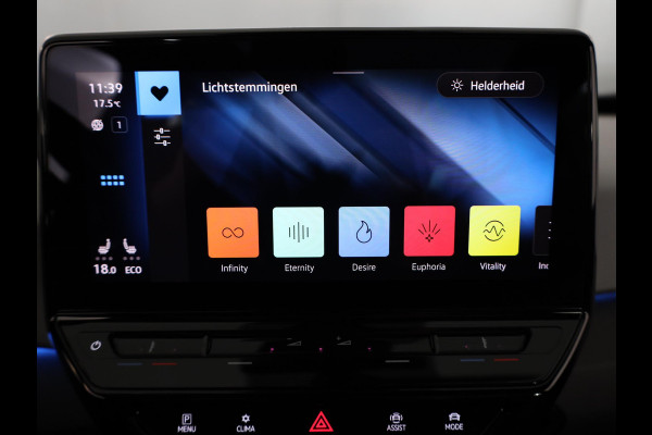 Volkswagen ID.3 First Max 58 kWh Pano.dak| Camera| dodehoek| Navi| LED| verwarmd stuur/vrstoelen