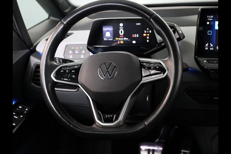 Volkswagen ID.3 First Max 58 kWh Pano.dak| Camera| dodehoek| Navi| LED| verwarmd stuur/vrstoelen