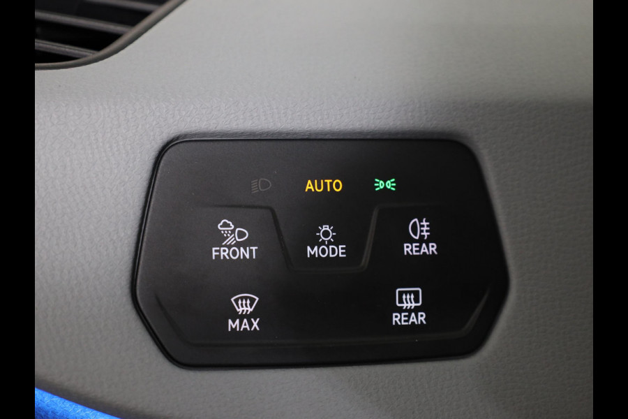 Volkswagen ID.3 First Max 58 kWh Pano.dak| Camera| dodehoek| Navi| LED| verwarmd stuur/vrstoelen
