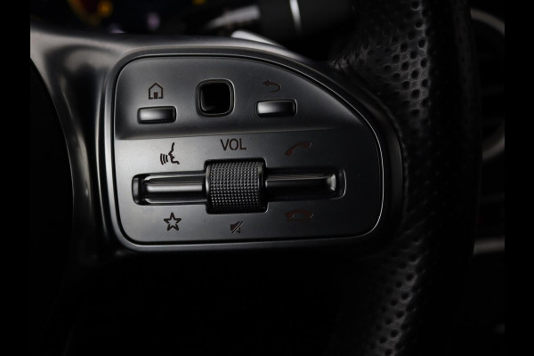 Mercedes-Benz C-Klasse 160 Business Solutions AMG | Stoelverwarming | Trekhaak | Leder/Alcantara | Camera | Navigatie | Park Assist | Full LED | Climate control