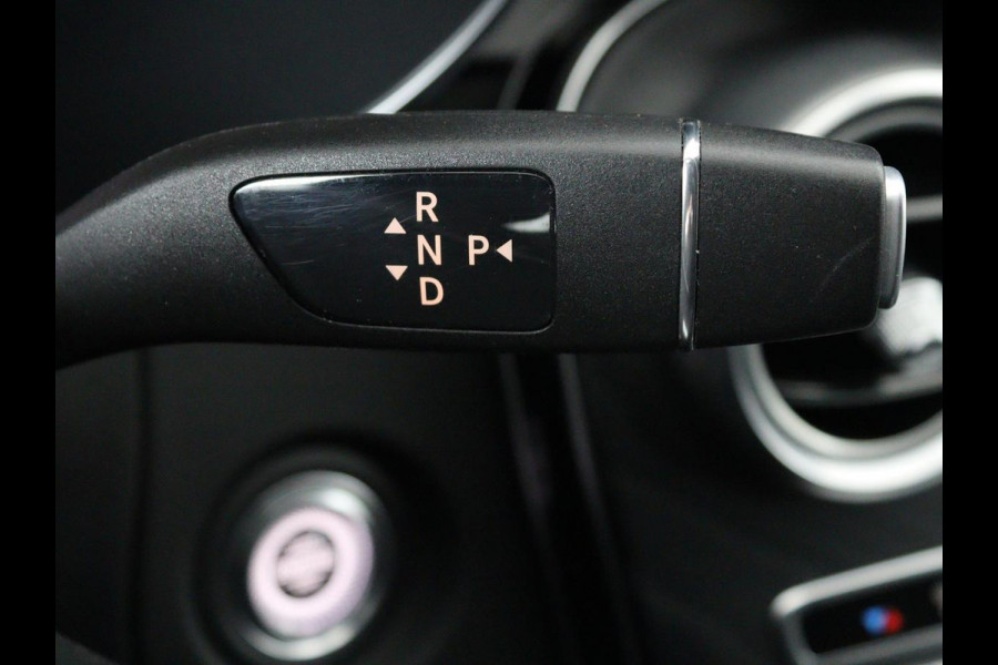 Mercedes-Benz C-Klasse 160 Business Solutions AMG | Stoelverwarming | Trekhaak | Leder/Alcantara | Camera | Navigatie | Park Assist | Full LED | Climate control
