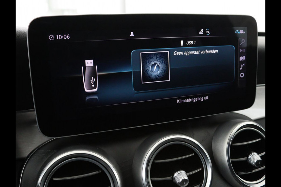 Mercedes-Benz C-Klasse 160 Business Solutions AMG | Stoelverwarming | Trekhaak | Leder/Alcantara | Camera | Navigatie | Park Assist | Full LED | Climate control