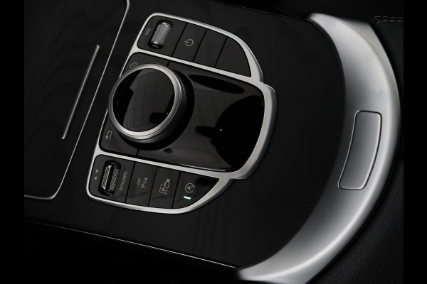 Mercedes-Benz C-Klasse 160 Business Solutions AMG | Stoelverwarming | Trekhaak | Leder/Alcantara | Camera | Navigatie | Park Assist | Full LED | Climate control