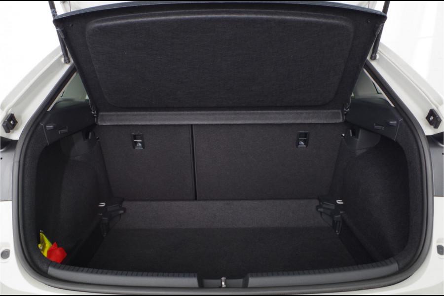 Volkswagen Taigo 1.0 TSI Style > 110pk/Ascot Gray/IQ.Light/17inch/IQ.DRIVE-pakket...