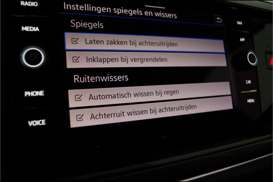 Volkswagen Taigo 1.0 TSI Style > 110pk/Ascot Gray/IQ.Light/17inch/IQ.DRIVE-pakket...