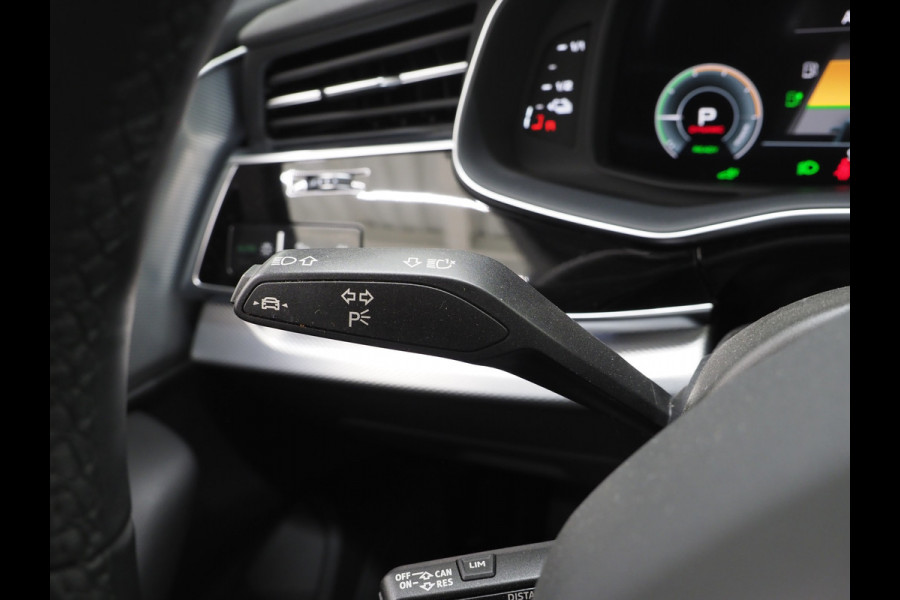 Audi Q7 55 TFSIe Quattro Black Optic | Virtual Cockpit | Luchtvering | Camera | Adaptive Cruise | Trekhaak
