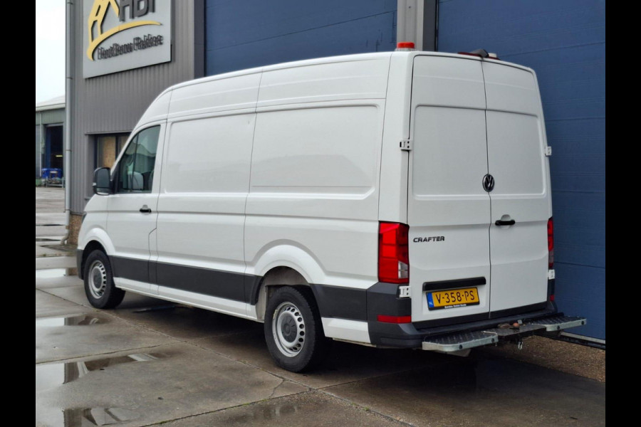Volkswagen Crafter 35 2.0 TDI L3H3 Trendline AIRCO / CRUISE CONTROLE / CAMERA / EURO 6 / L2H2