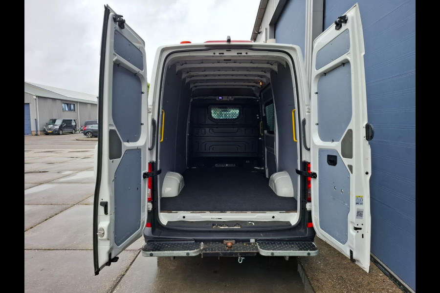 Volkswagen Crafter 35 2.0 TDI L3H3 Trendline AIRCO / CRUISE CONTROLE / CAMERA / EURO 6 / L2H2
