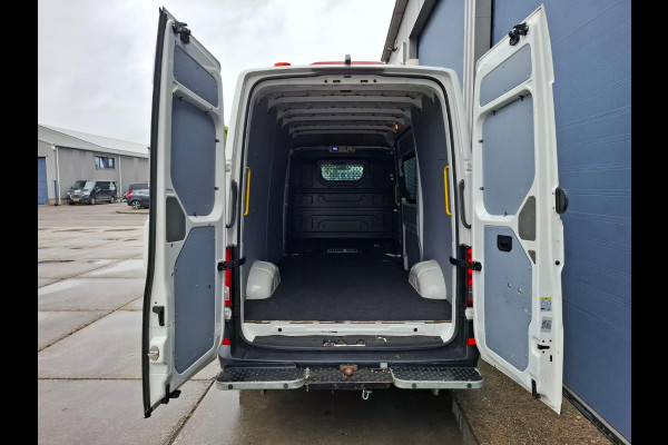 Volkswagen Crafter 35 2.0 TDI L3H3 Trendline AIRCO / CRUISE CONTROLE / CAMERA / EURO 6 / L2H2