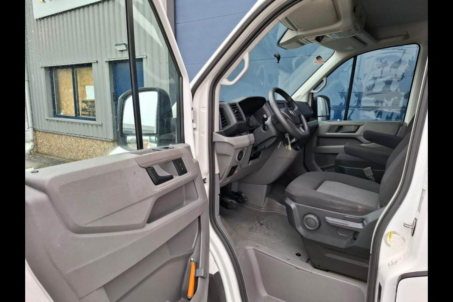 Volkswagen Crafter 35 2.0 TDI L3H3 Trendline AIRCO / CRUISE CONTROLE / CAMERA / EURO 6 / L2H2