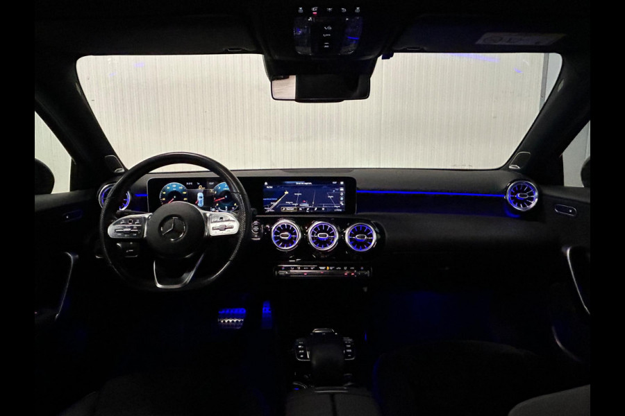 Mercedes-Benz A-Klasse 220 AMG Line | AMBIANCE | NIGHT | BURMESTER | CAMERA | LED