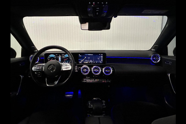 Mercedes-Benz A-Klasse 220 AMG Line | AMBIANCE | NIGHT | BURMESTER | CAMERA | LED