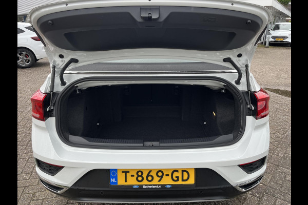 Volkswagen T-Roc Cabrio 1.5 TSI Style 150pk Automaat | Adaptieve Cruise | Stoelverwarming | Digitale Cock pit | Dealer onderhouden | Dodehoeksensoren