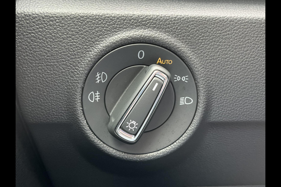 Volkswagen T-Roc Cabrio 1.5 TSI Style 150pk Automaat | Adaptieve Cruise | Stoelverwarming | Digitale Cock pit | Dealer onderhouden | Dodehoeksensoren