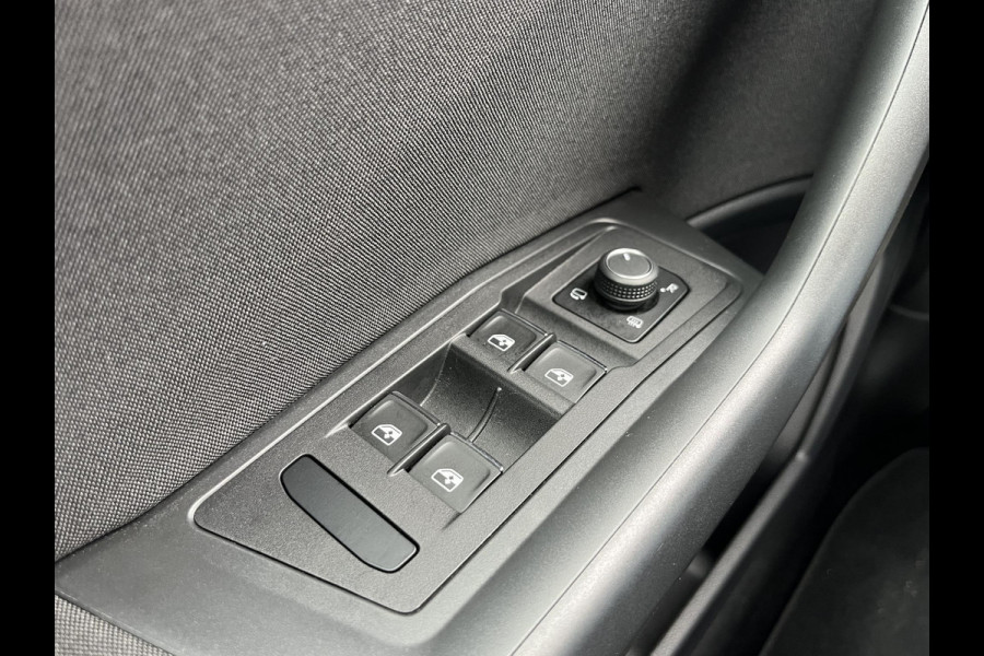 Volkswagen T-Roc Cabrio 1.5 TSI Style 150pk Automaat | Adaptieve Cruise | Stoelverwarming | Digitale Cock pit | Dealer onderhouden | Dodehoeksensoren