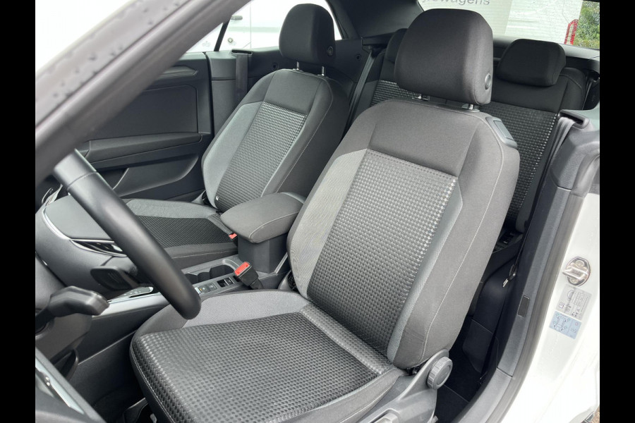 Volkswagen T-Roc Cabrio 1.5 TSI Style 150pk Automaat | Adaptieve Cruise | Stoelverwarming | Digitale Cock pit | Dealer onderhouden | Dodehoeksensoren