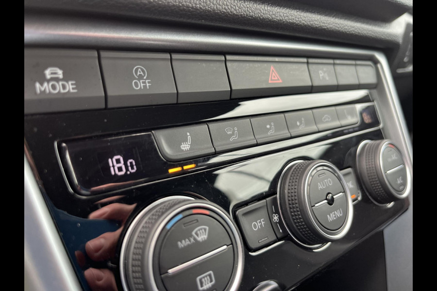 Volkswagen T-Roc Cabrio 1.5 TSI Style 150pk Automaat | Adaptieve Cruise | Stoelverwarming | Digitale Cock pit | Dealer onderhouden | Dodehoeksensoren