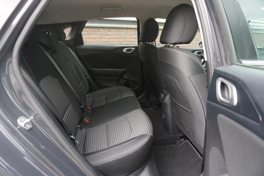 Kia Ceed 1.0 T-GDi 120PK DynamicLine/Geen Importauto/ Dealeronderhouden