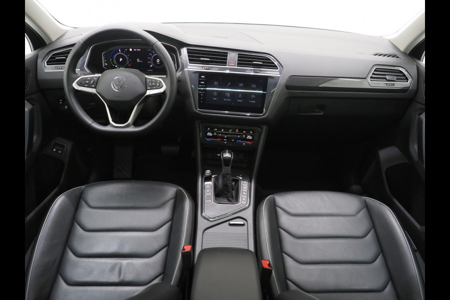 Volkswagen Tiguan 1.4 TSI eHybrid Elegance Exclusive | Panoramadak | 360 | Keyless | Adaptive Cruise | Carplay | Trekhaak