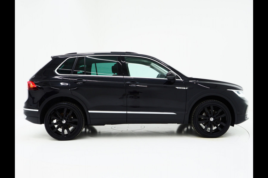 Volkswagen Tiguan 1.4 TSI eHybrid Elegance Exclusive | Panoramadak | 360 | Keyless | Adaptive Cruise | Carplay | Trekhaak