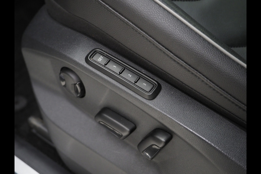 Volkswagen Tiguan 1.4 TSI eHybrid Elegance Exclusive | Panoramadak | 360 | Keyless | Adaptive Cruise | Carplay | Trekhaak