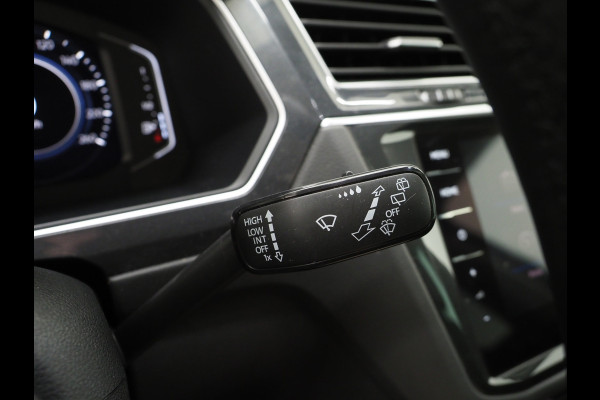 Volkswagen Tiguan 1.4 TSI eHybrid Elegance Exclusive | Panoramadak | 360 | Keyless | Adaptive Cruise | Carplay | Trekhaak
