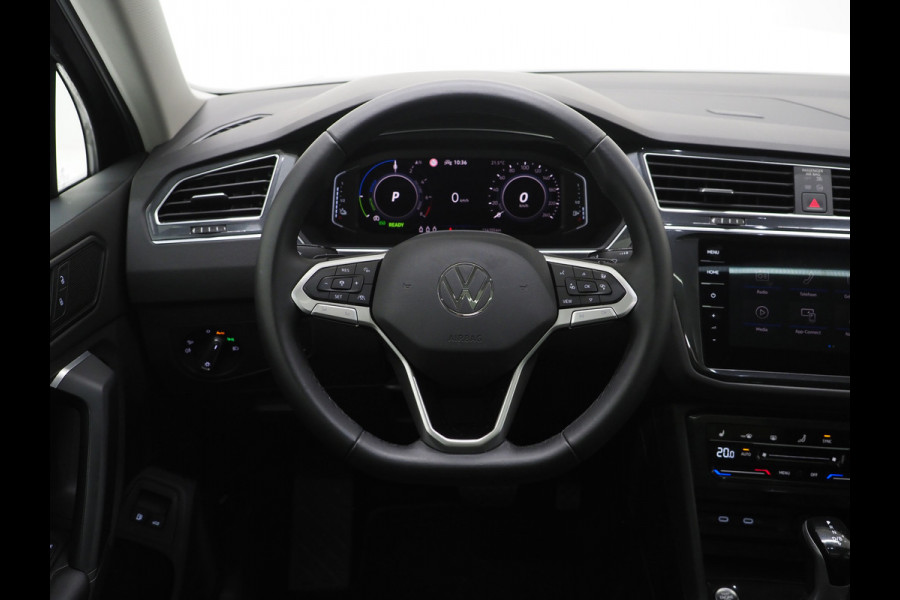 Volkswagen Tiguan 1.4 TSI eHybrid Elegance Exclusive | Panoramadak | 360 | Keyless | Adaptive Cruise | Carplay | Trekhaak