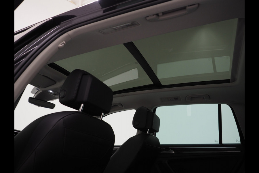 Volkswagen Tiguan 1.4 TSI eHybrid Elegance Exclusive | Panoramadak | 360 | Keyless | Adaptive Cruise | Carplay | Trekhaak