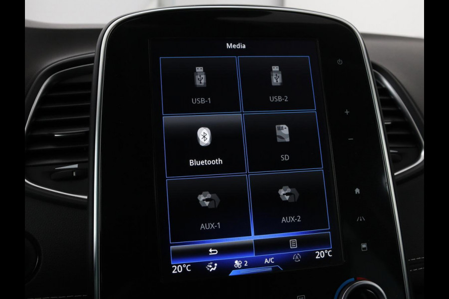 Renault Scénic 1.3 TCe Bose | Automaat | Camera | Massage | Carplay | Navigatie | Keyless | Full LED | Climate control | Dodehoek detectie