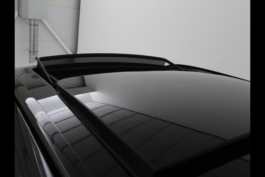 Volvo V90 2.0 T8 AWD R-Design | Panoramadak | Head-Up | Trekhaak | Stoel & stuurverwarming | Leder | 360 camera | Luchtvering | Harman/Kardon | Adaptive cruise | Achterbankverwarming