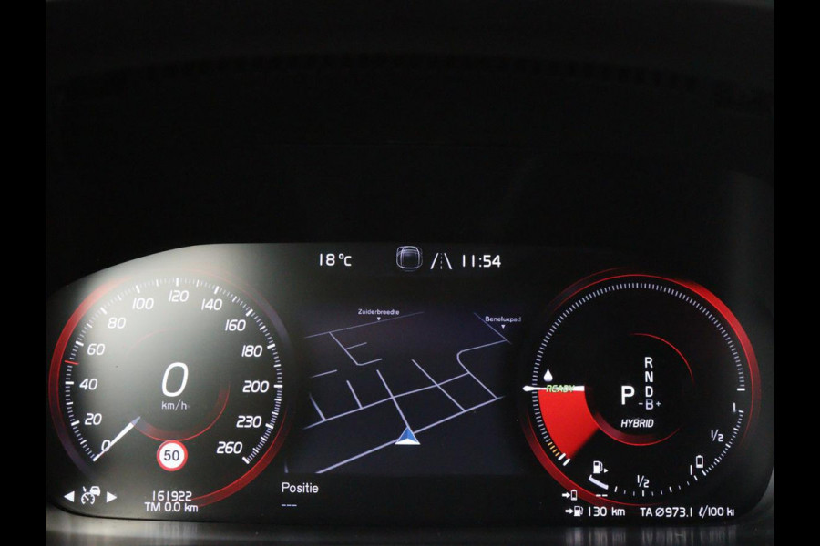 Volvo V90 2.0 T8 AWD R-Design | Panoramadak | Head-Up | Trekhaak | Stoel & stuurverwarming | Leder | 360 camera | Luchtvering | Harman/Kardon | Adaptive cruise | Achterbankverwarming