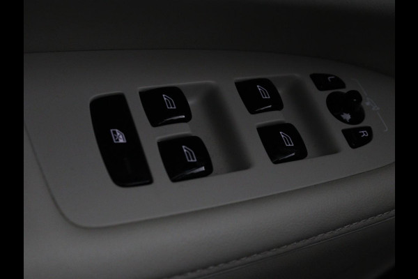 Volvo V90 2.0 T8 AWD R-Design | Panoramadak | Head-Up | Trekhaak | Stoel & stuurverwarming | Leder | 360 camera | Luchtvering | Harman/Kardon | Adaptive cruise | Achterbankverwarming