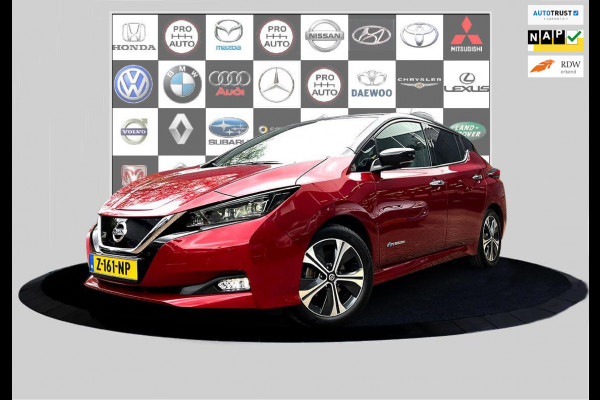 Nissan Leaf Tekna 40 kWh 3d cam_Trekh_Stoelverw_Navi