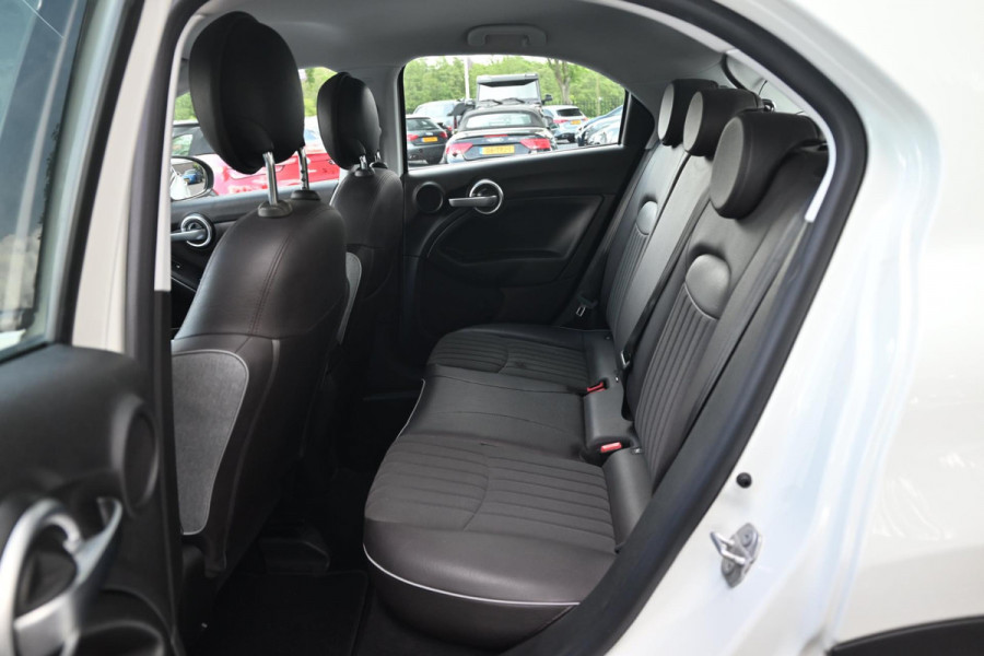 Fiat 500X 1.4 Turbo MultiAir Lounge 140 PK Aut. Xenon Camera Half/Leer Keyless 18''