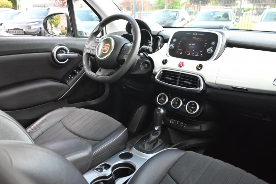 Fiat 500X 1.4 Turbo MultiAir Lounge 140 PK Aut. Xenon Camera Half/Leer Keyless 18''