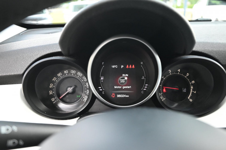Fiat 500X 1.4 Turbo MultiAir Lounge 140 PK Aut. Xenon Camera Half/Leer Keyless 18''