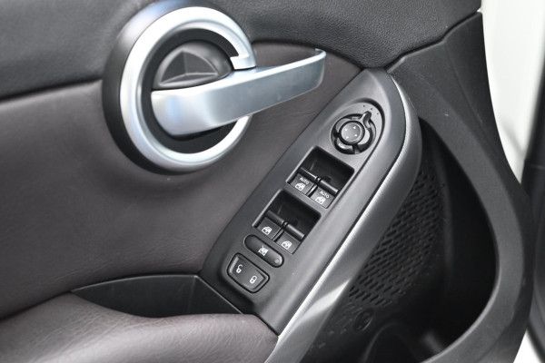 Fiat 500X 1.4 Turbo MultiAir Lounge 140 PK Aut. Xenon Camera Half/Leer Keyless 18''