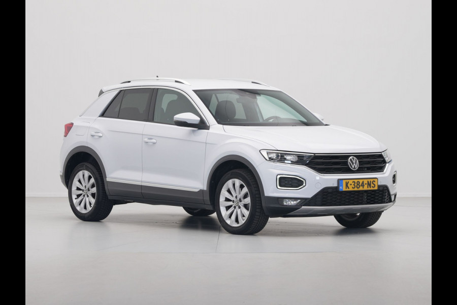 Volkswagen T-Roc 1.5 TSI 150pk DSG Sport Navigatie Camera Acc Executive Getint glas 205