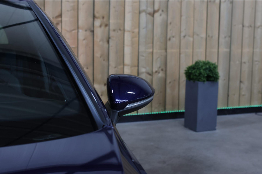 Volkswagen GOLF Variant 1.5 TSI 3X R-Line *Camera*Virtual*Keyless*DSG*Matrix Led*