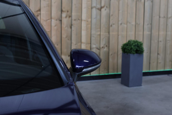 Volkswagen GOLF Variant 1.5 TSI 3X R-Line *Camera*Virtual*Keyless*DSG*Matrix Led*