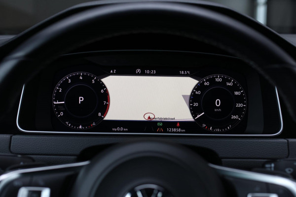 Volkswagen GOLF Variant 1.5 TSI 3X R-Line *Camera*Virtual*Keyless*DSG*Matrix Led*