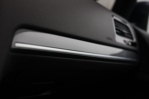 Volkswagen GOLF Variant 1.5 TSI 3X R-Line *Camera*Virtual*Keyless*DSG*Matrix Led*