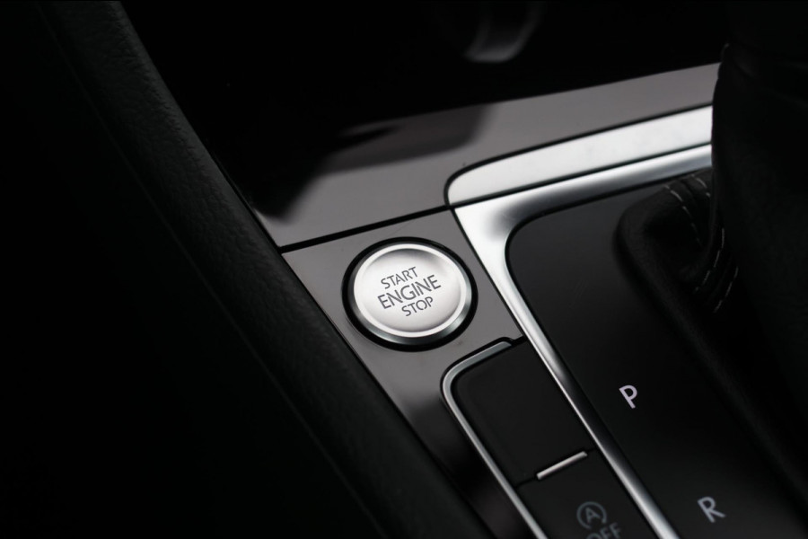 Volkswagen GOLF Variant 1.5 TSI 3X R-Line *Camera*Virtual*Keyless*DSG*Matrix Led*