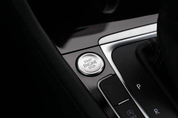 Volkswagen GOLF Variant 1.5 TSI 3X R-Line *Camera*Virtual*Keyless*DSG*Matrix Led*