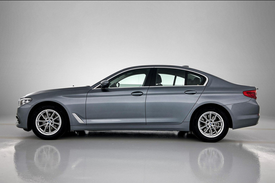 BMW 5 Serie 520d Executive(NL-auto, Navi, Goed OnderH, Cruise Con, Parkeersensoren, Etc)